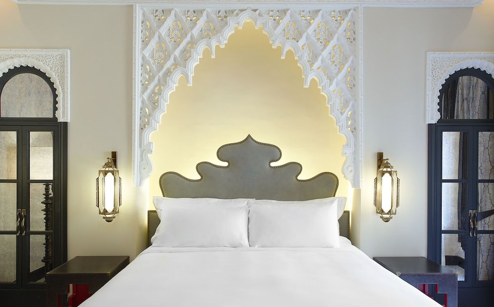 Grand Room, 1 King Bed