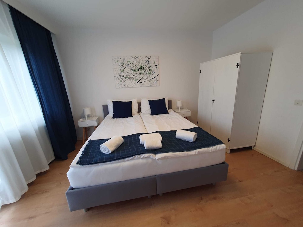Double Room, Non Smoking, Lake View photo 1