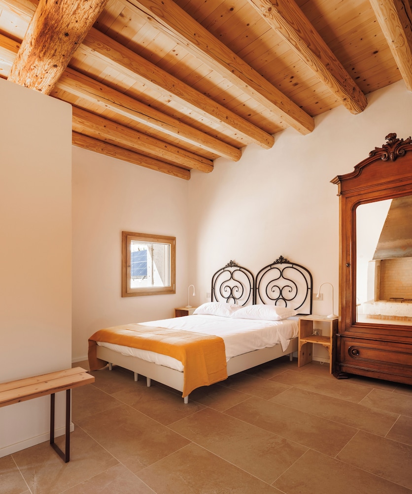 Superior Double or Twin Room, Garden View photo 1