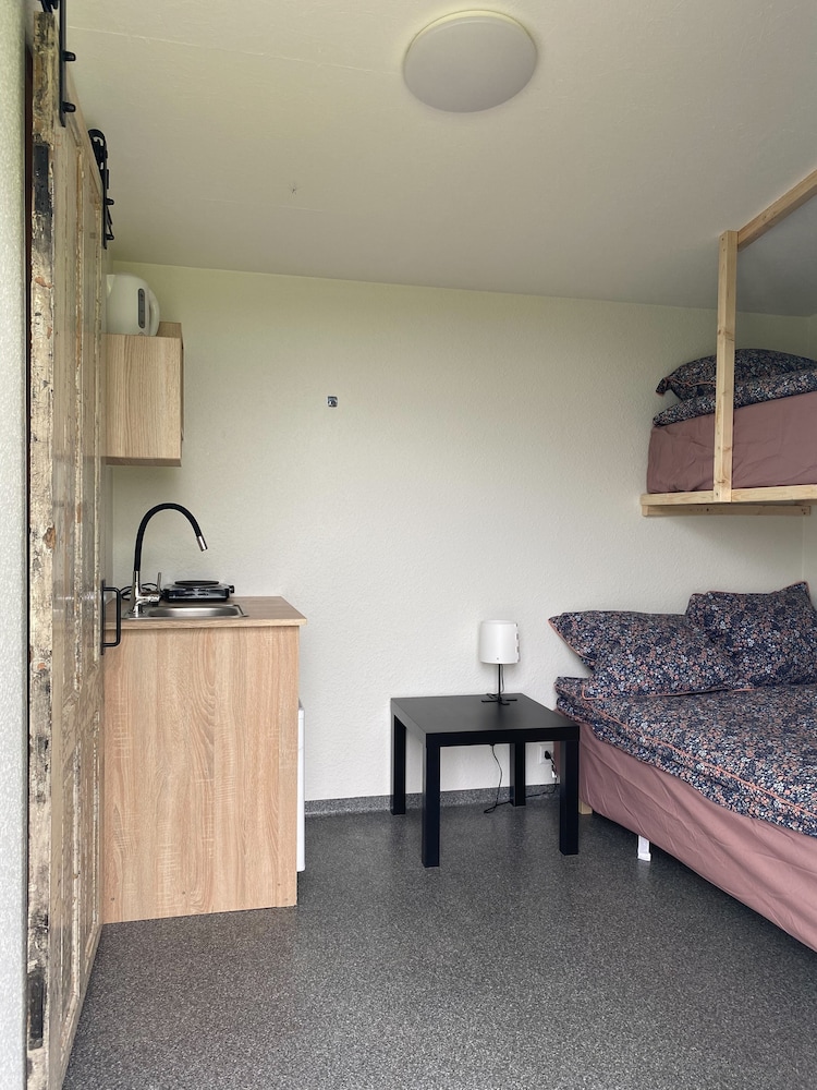 Basic Triple Room, Multiple Beds photo 1