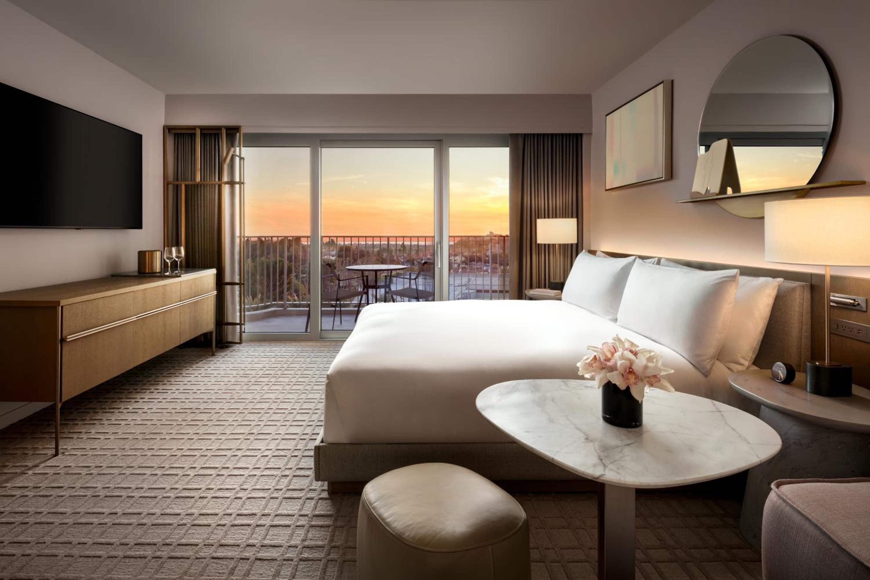 Signature King Room with Mobility Hearing Accessible
