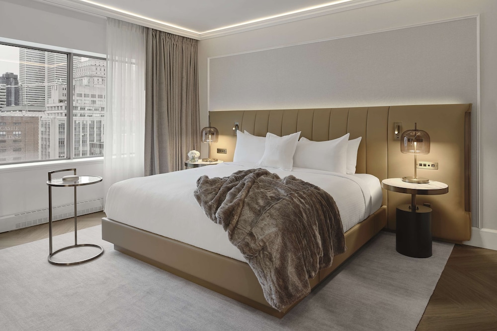 Premium Suite, 1 King Bed