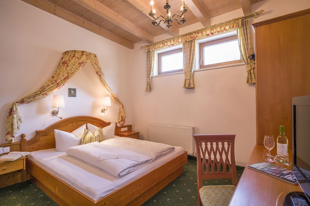 Double Room (24m2)