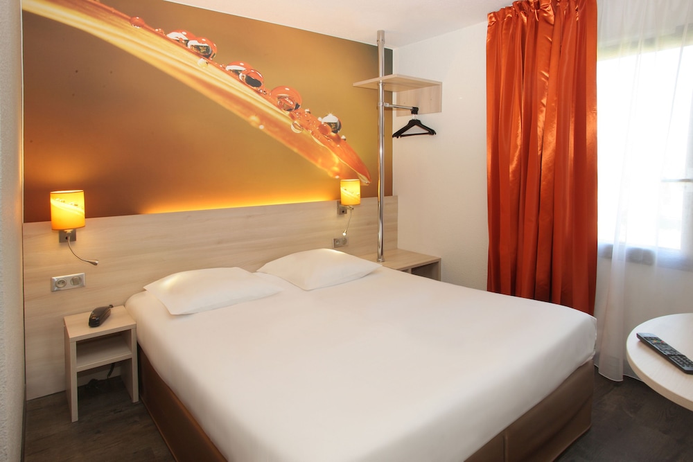 Standard Room photo 3