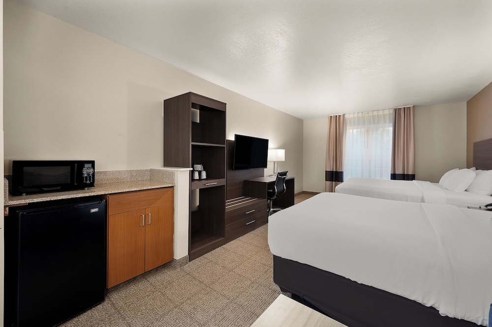 Suite, Multiple Beds, Non Smoking - Photo 1