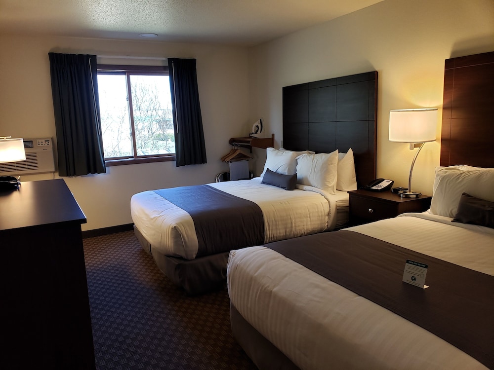 Room, 2 Queen Beds, Non Smoking (Accessible Tub) - Photo 1