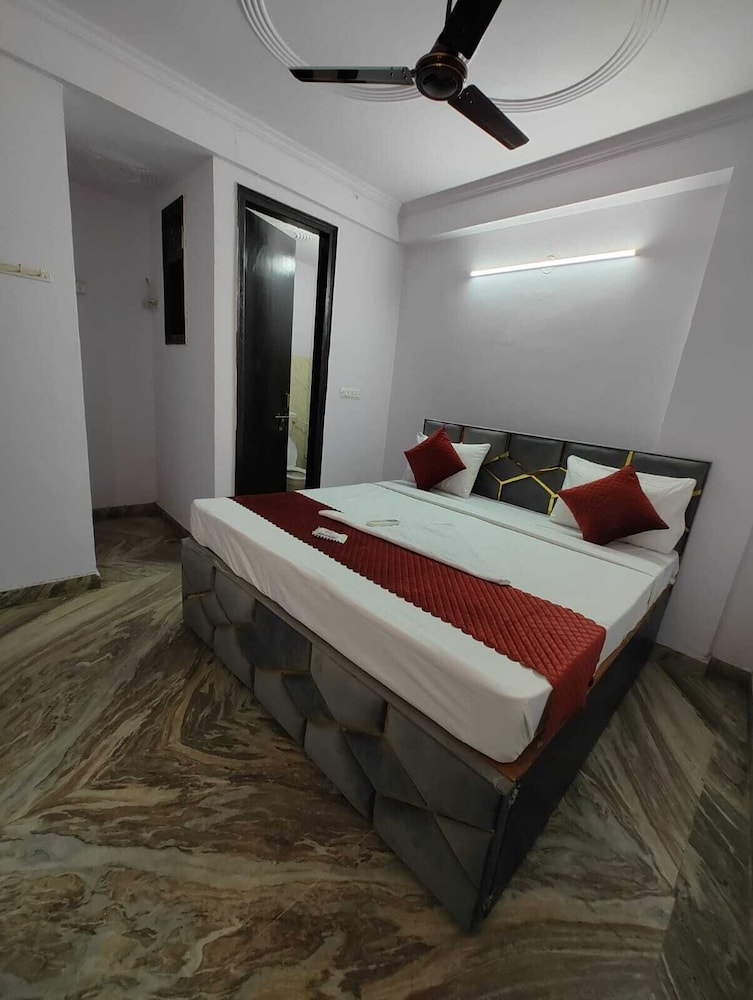 Deluxe Room - Photo 1