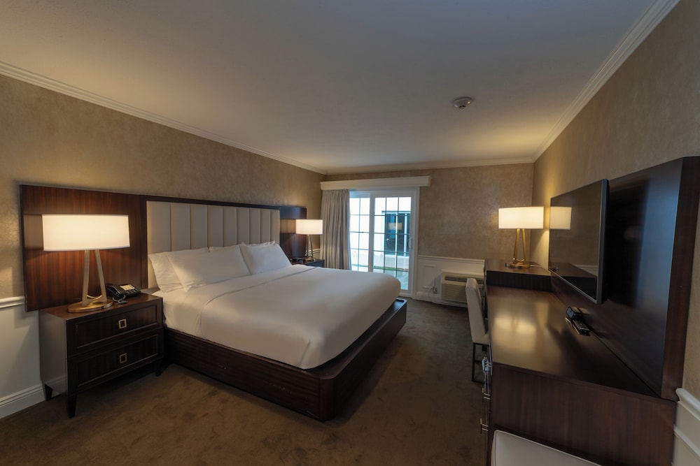 Luxury Room, 1 King Bed (Veranda) photo 2