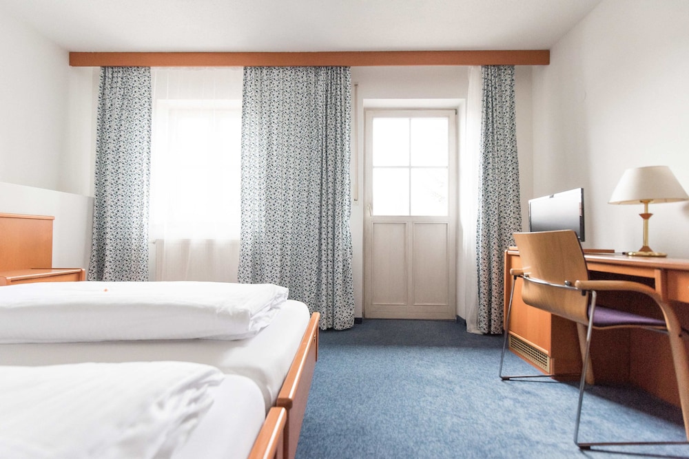 Double Room - Photo 2