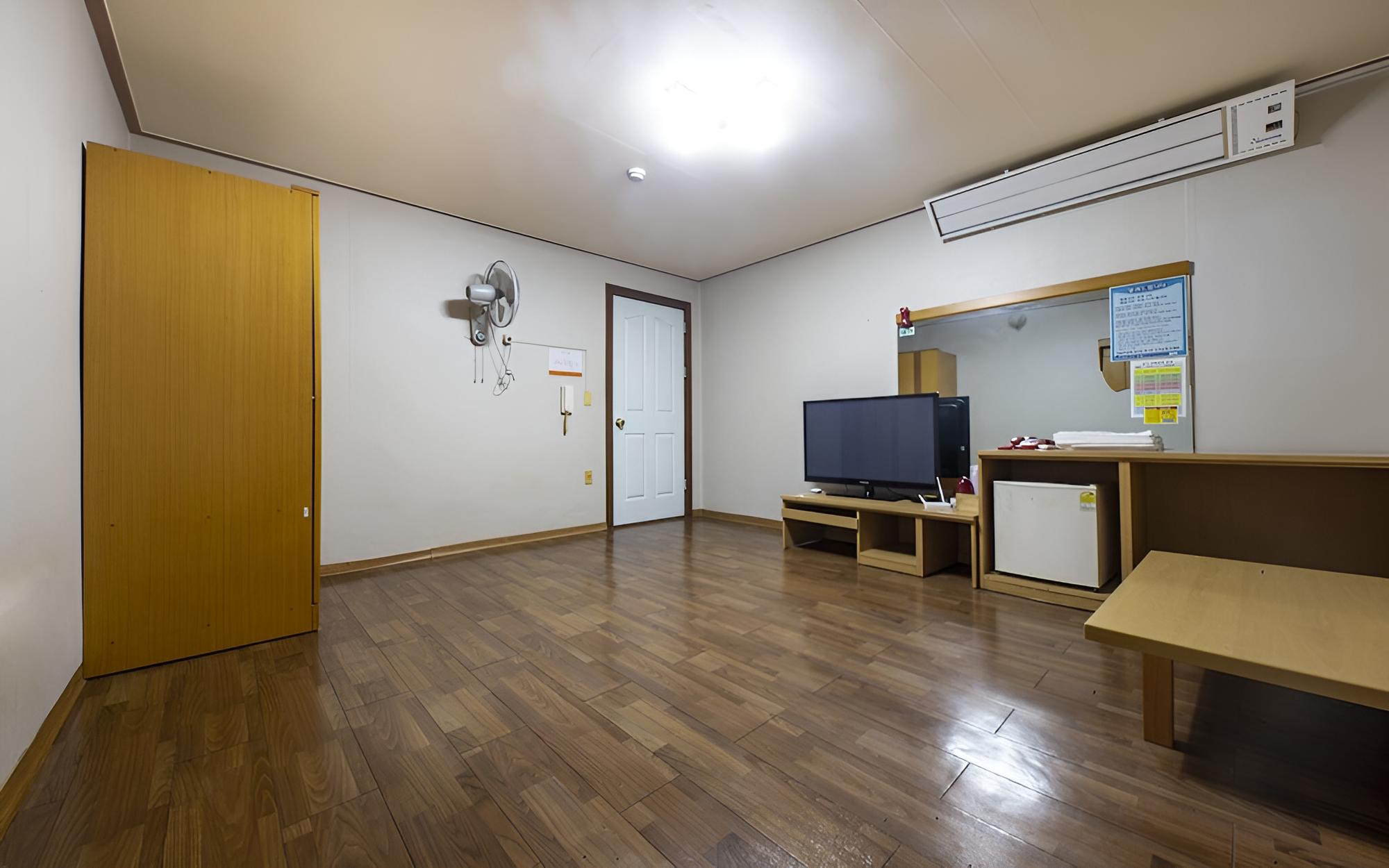 Room (Ondol) - Photo 2