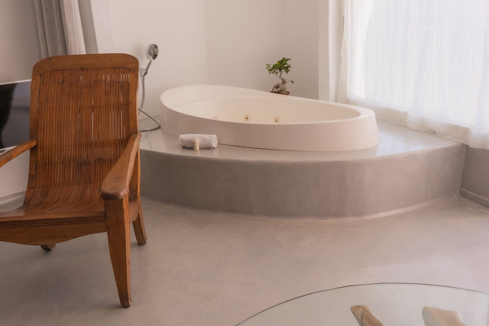Superior Double Room, Sea View - Photo 11