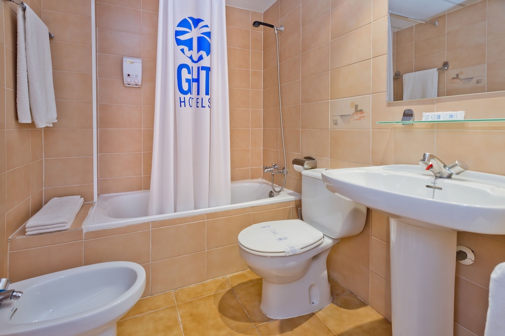 Family Apartment, 1 Bedroom, Balcony (2-4 adults) - Photo 15