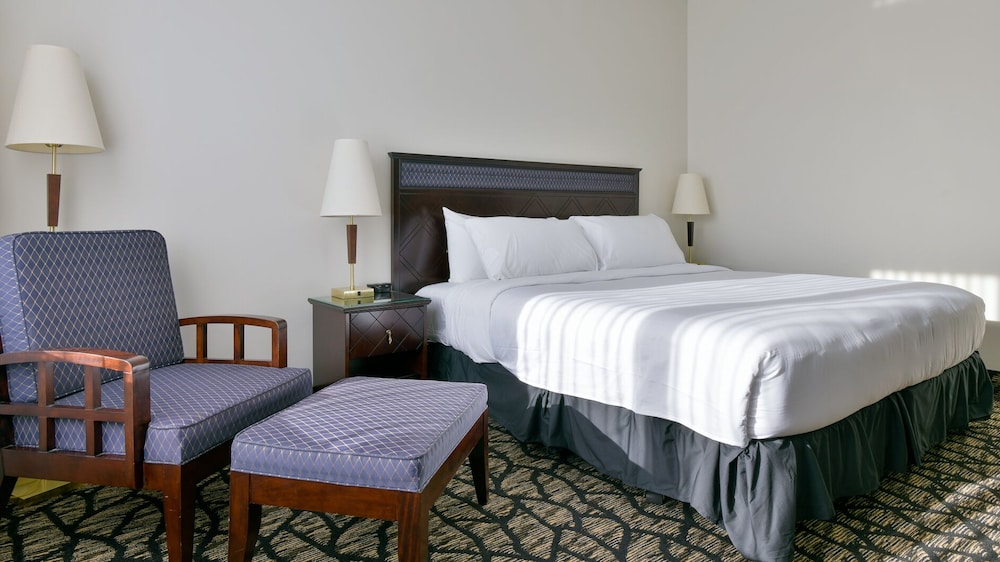 Empire Suites — photo 75
