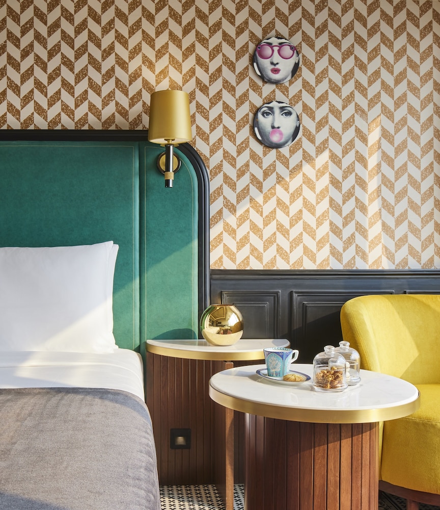 Superior King Room - Photo 2