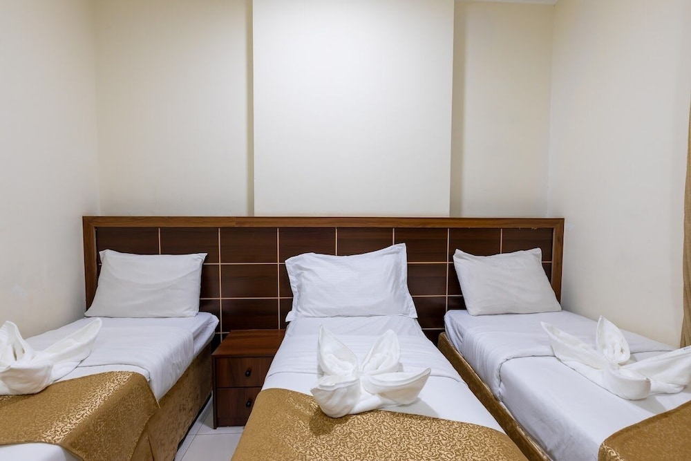 Basic Triple Room