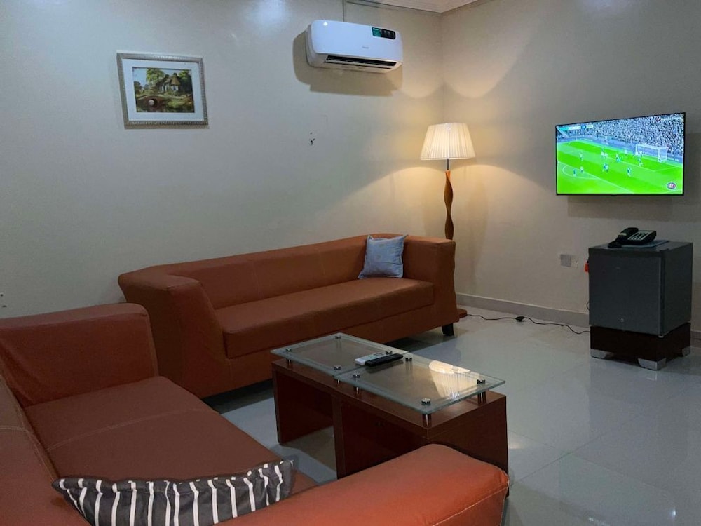 Family Room photo 1