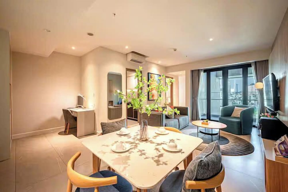 Family Suite, 3 Bedrooms, Club Lounge Access, City View photo 3