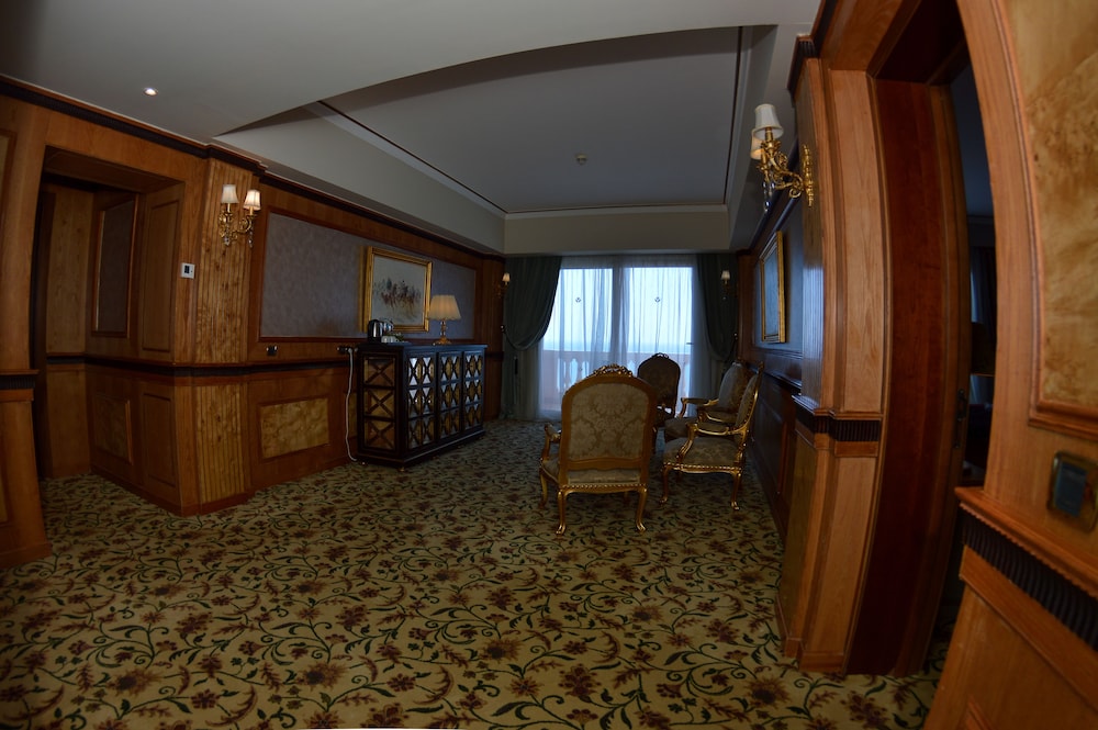 Royal Villa 02 Bedroom photo 3