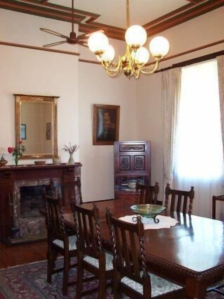 House, Multiple Bedrooms, Shared Bathroom (Main House) photo 2