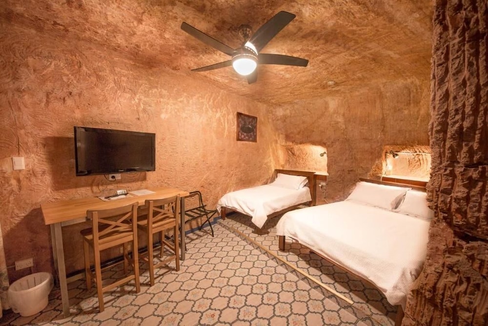 Standard Twin Room photo 2