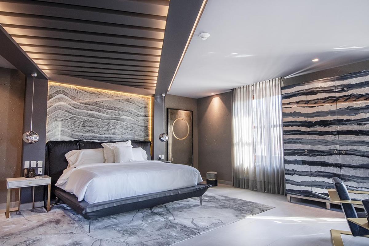 Superior King Room - Photo 2