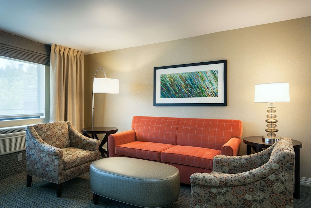 Suite, Accessible - Photo 6