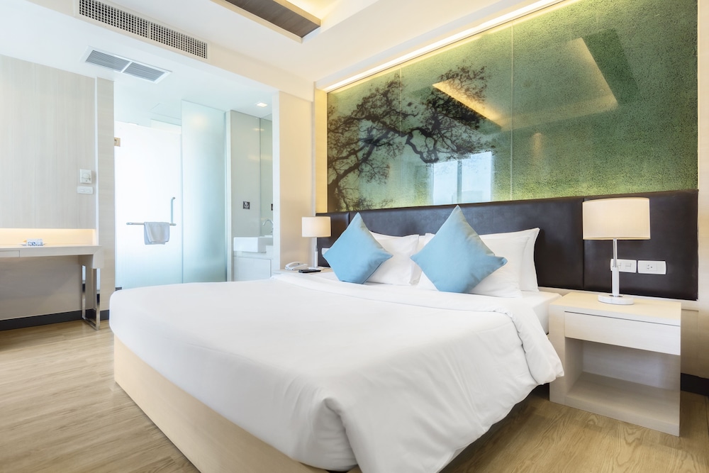 Premier Apartment, City View photo 1