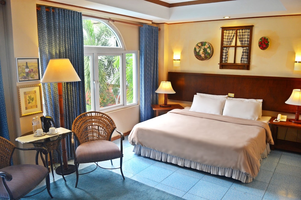Ocean Front Room, 1 King Bed