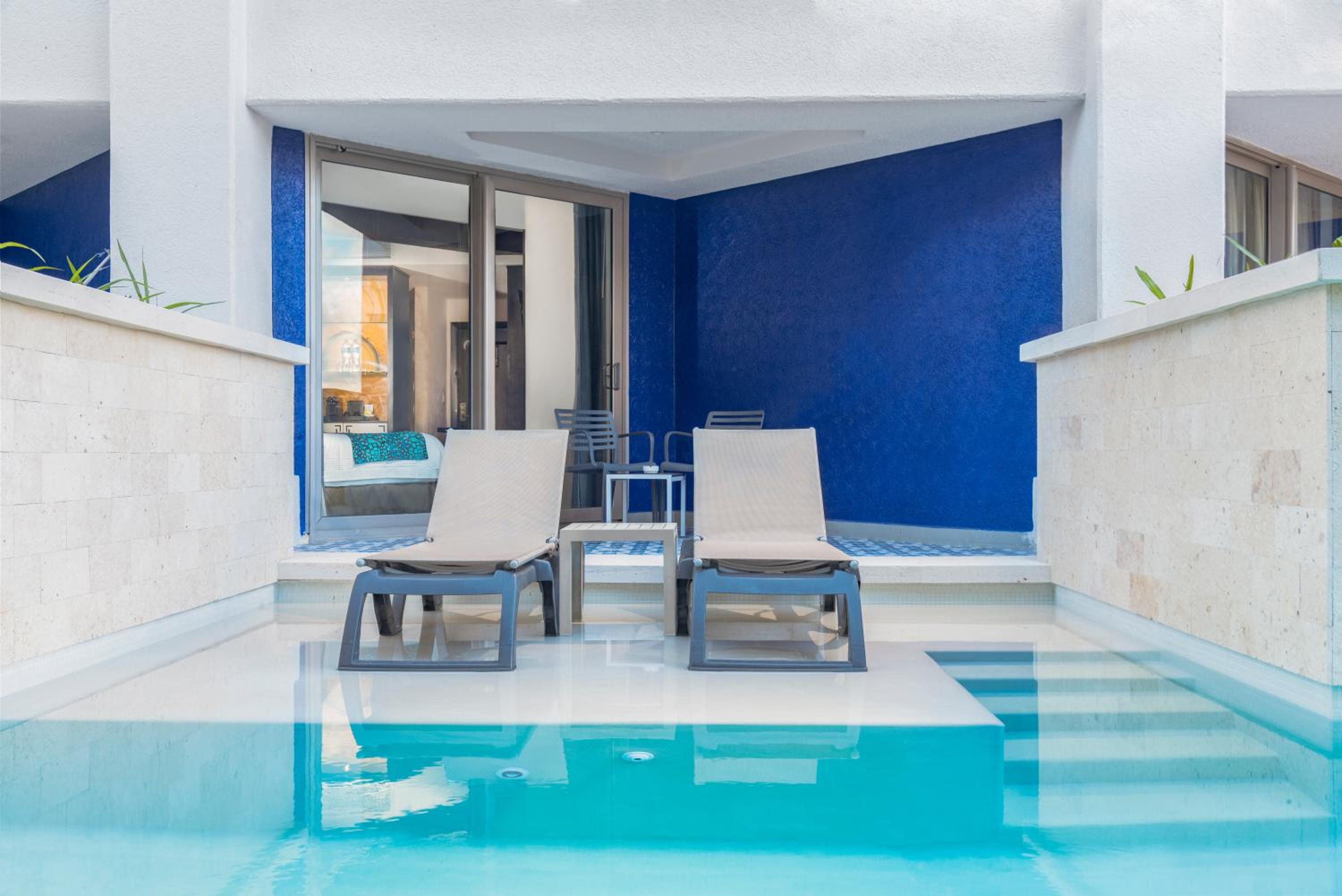 Deluxe Swim-up King - Photo 4