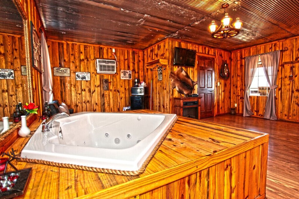 Romantic Cabin photo 2