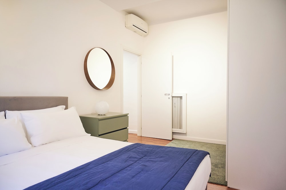 1 Bedroom Melloni (Via Macedonio Melloni 4)
