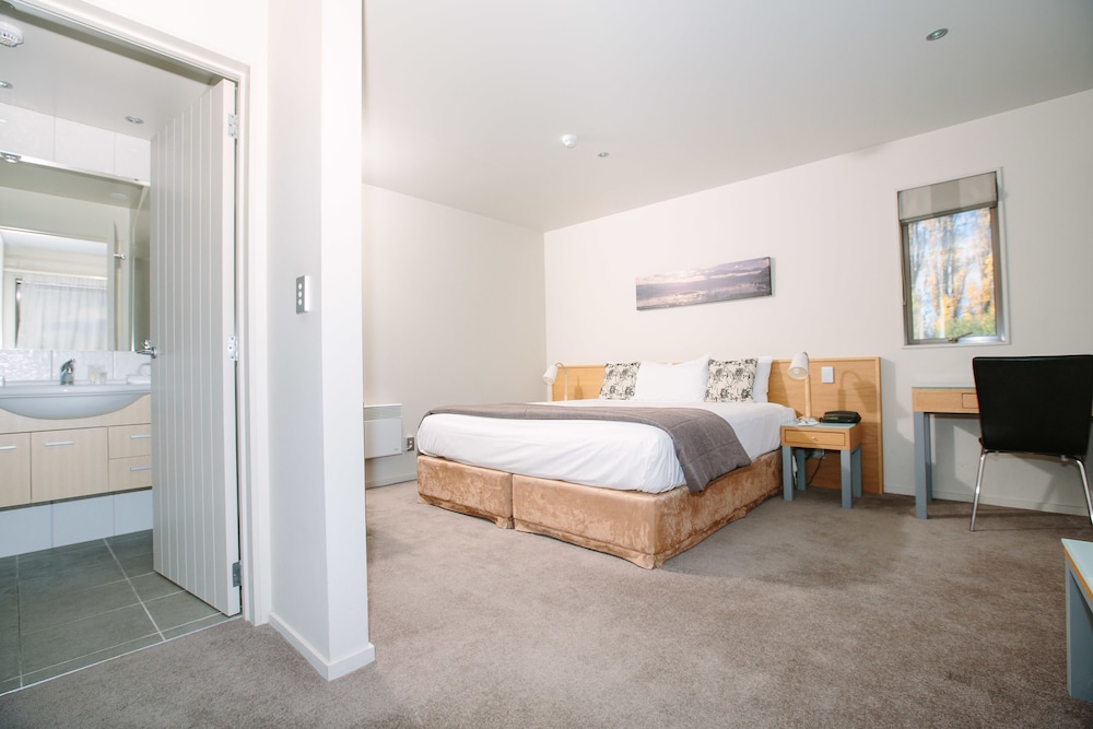 Guest Room - Photo 4