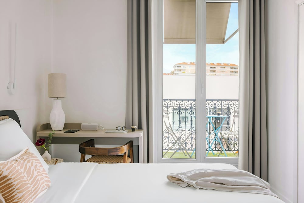 Room, 1 Queen Bed, Balcony