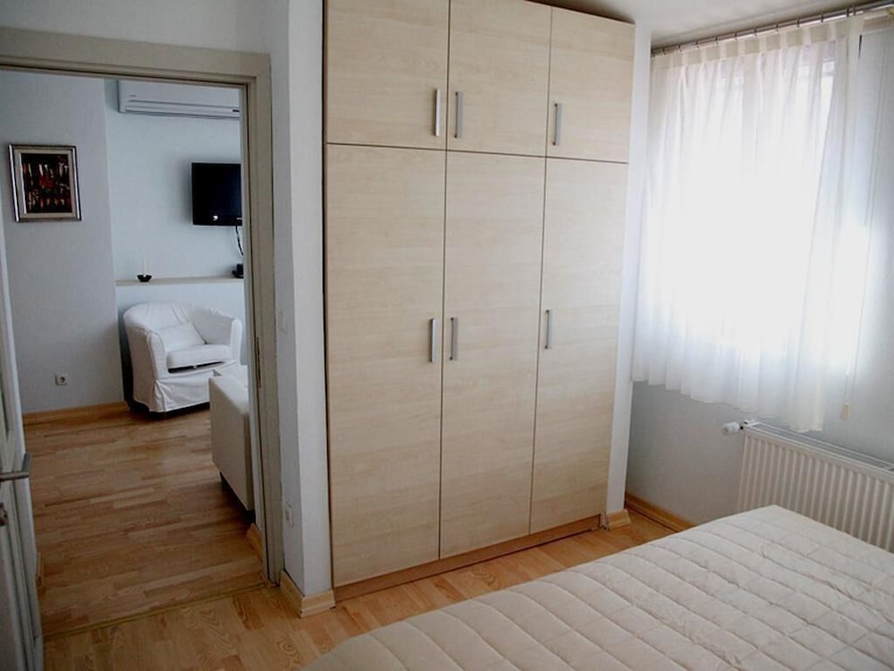 Deluxe Suite photo 3