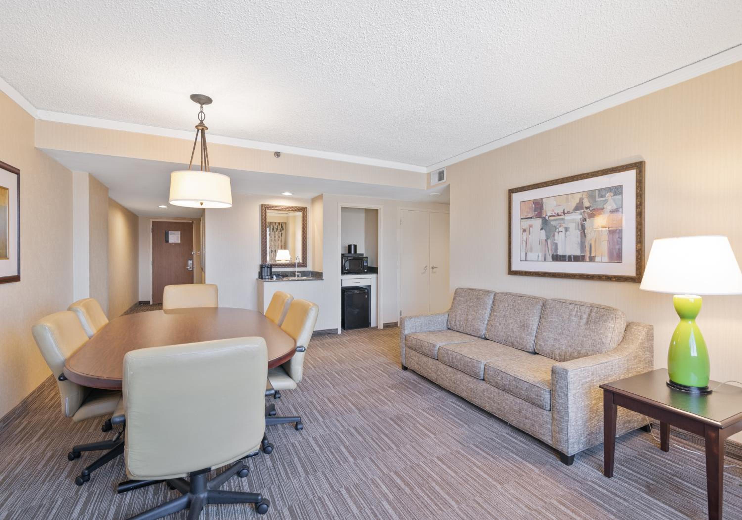 Superior King Suite - Photo 2