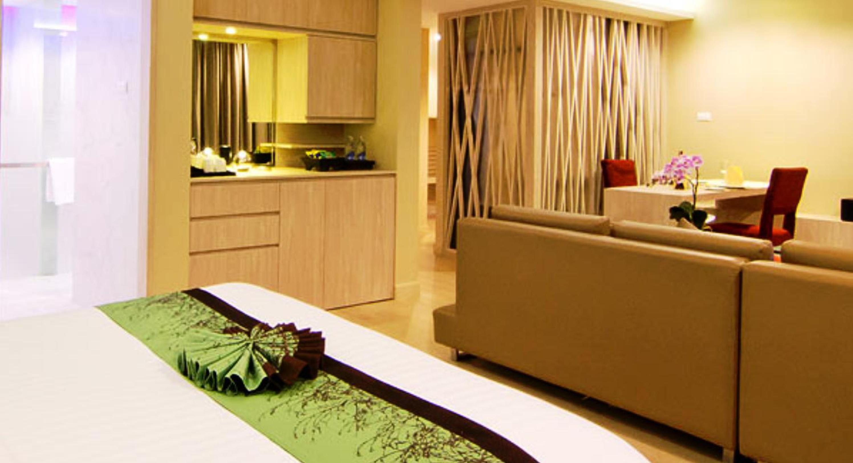 Suite thumbnail 6