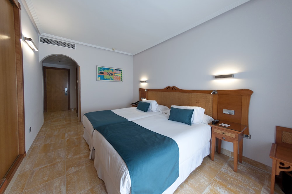 Double or Twin Room, Terrace, Ground Floor - Photo 6