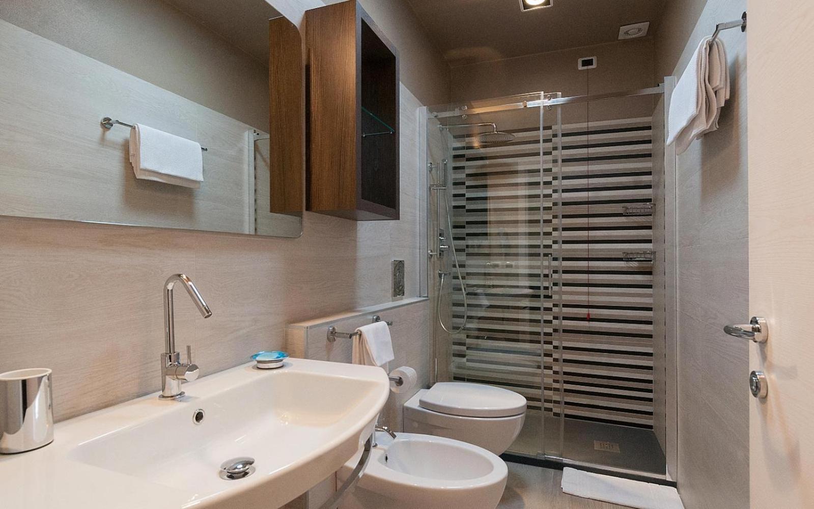 Double Room with Balcony photo 2