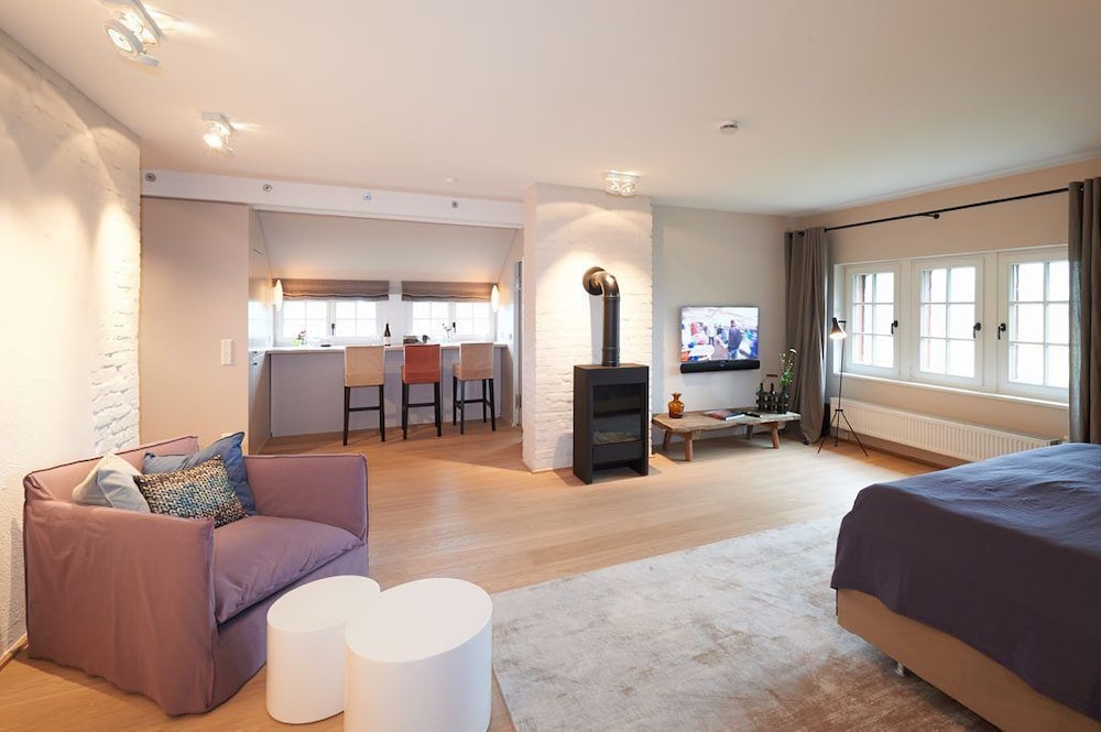 Exclusive Suite, 1 Bedroom, Valley View photo 2