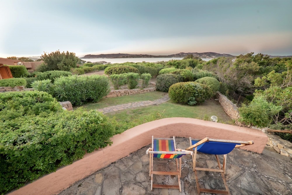 Villa photo 3