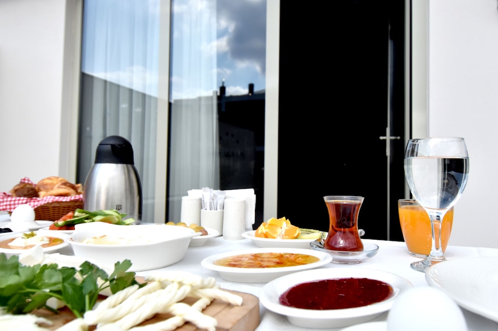 Executive Suite, 1 Bedroom, Non Smoking, City View photo 3