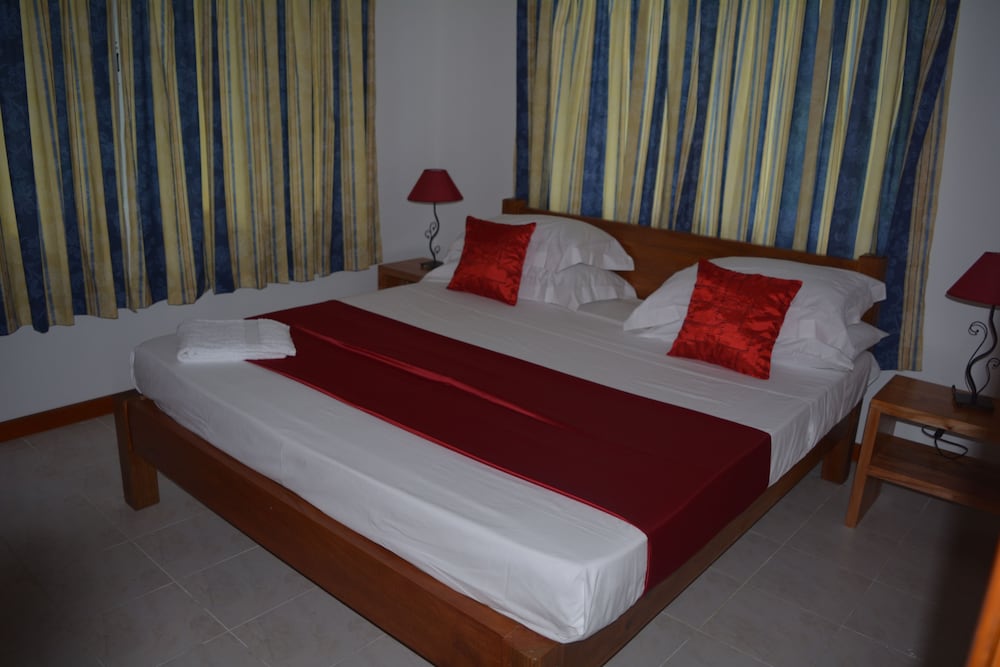 Family Apartment, 2 Bedrooms, Sea View photo 3