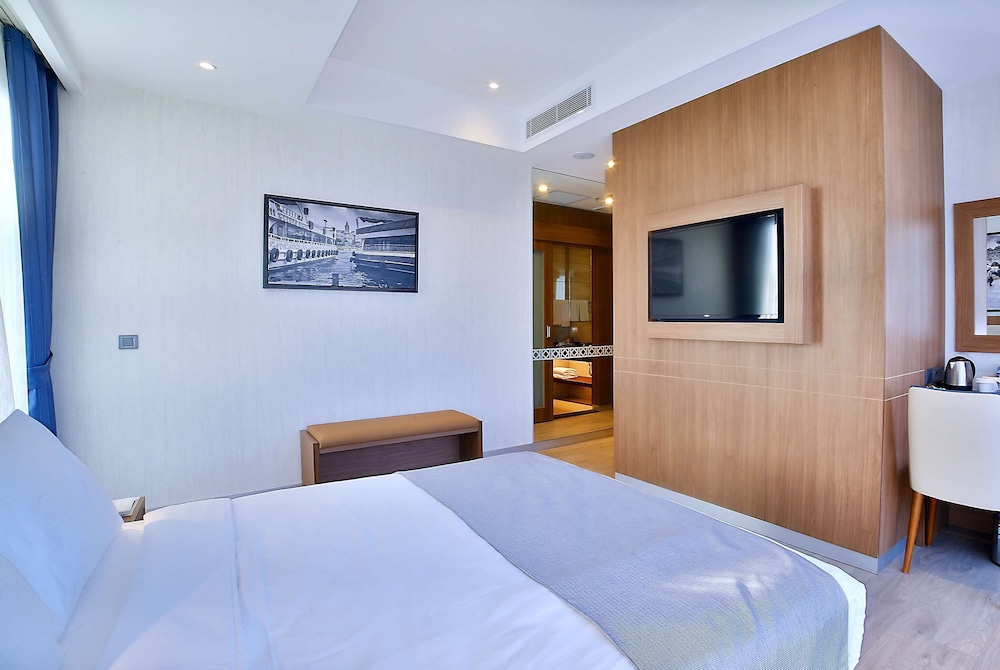 Executive Room, 1 King Bed, Terrace