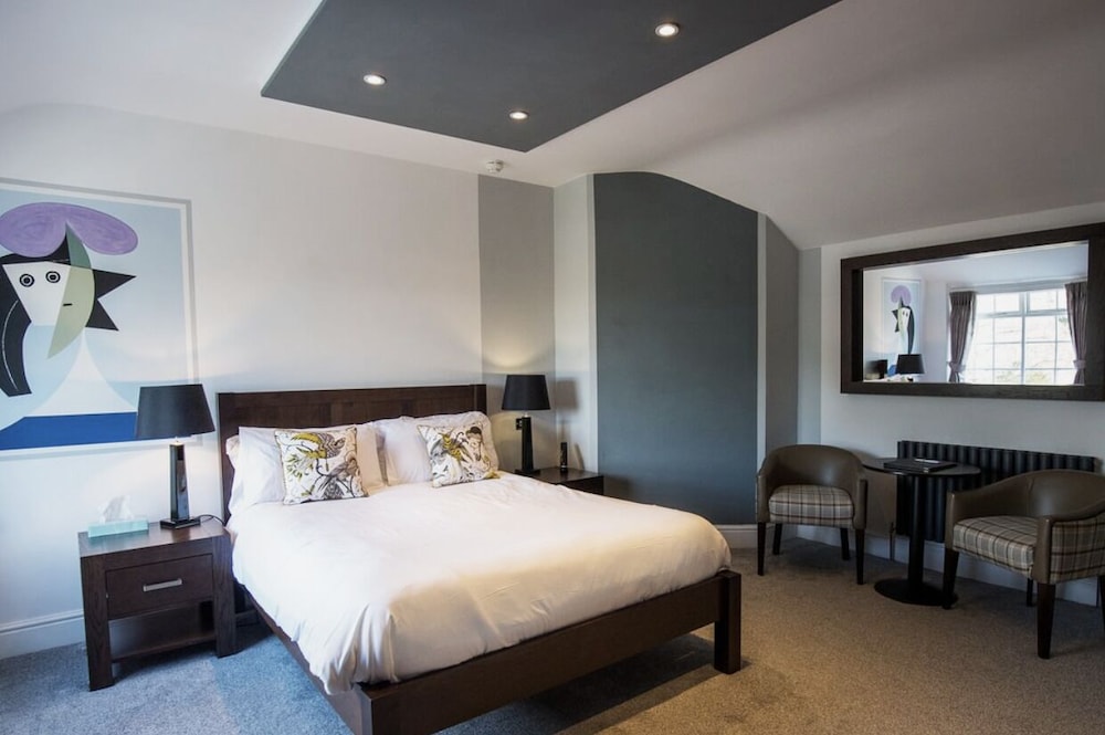 Suite, 1 King Bed, Non Smoking photo 2
