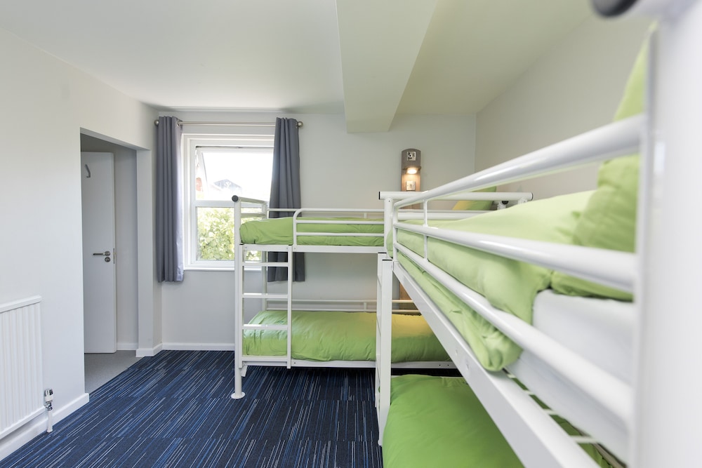 5 Bed Private Room photo 2