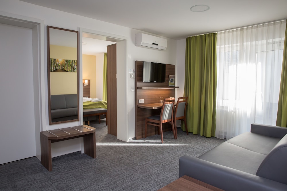 Studio Suite