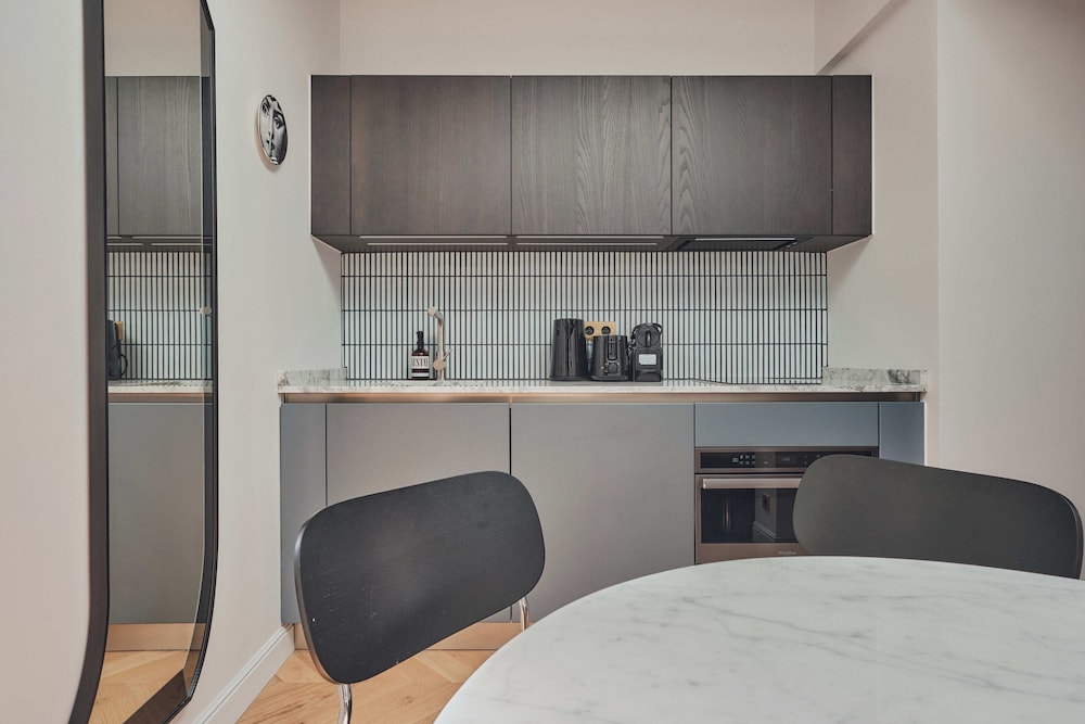 Apartment Deluxe - Royal blue 601 (Top Floor) photo 3