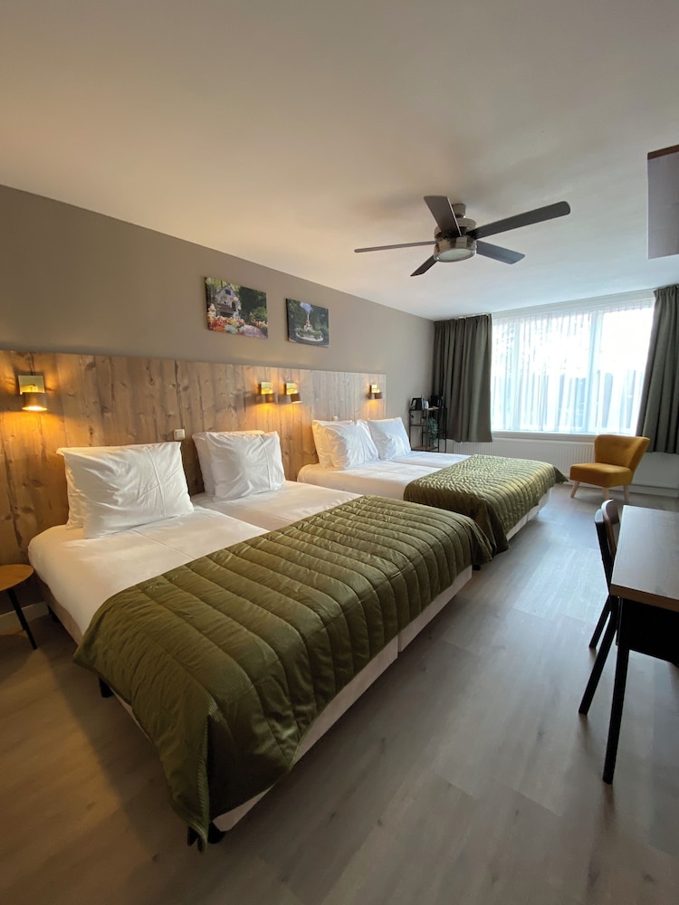 Superior Quadruple Room, Multiple Beds