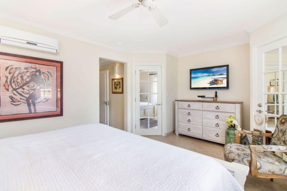 Condo, 2 Bedrooms