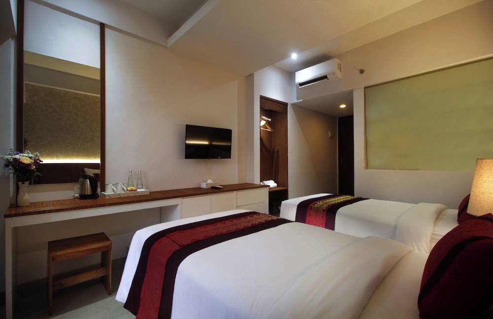 Premier Twin Room photo 3